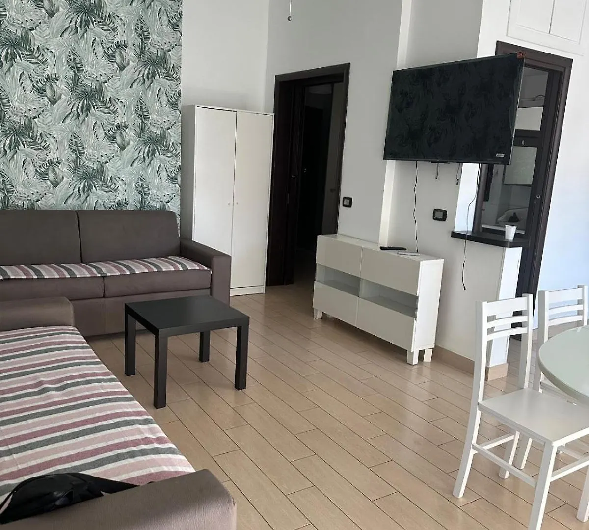 Apartmán La Rosa Di Roma Di Momy 0*, Řím Itálie